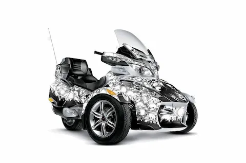 Can-Am Spyder RTS with Trim Kit with the Reaper White graphic kit